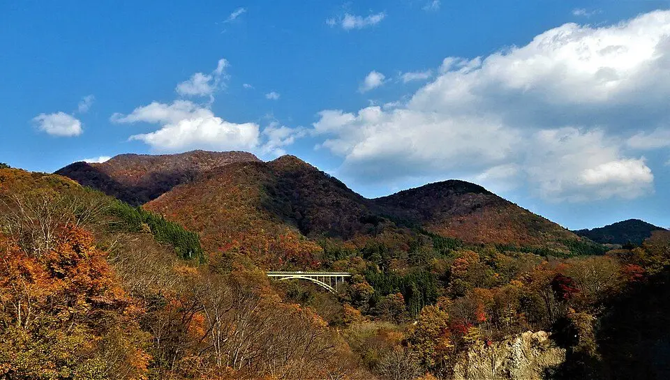 秋保温泉の紅葉風景（施設周辺の景観）