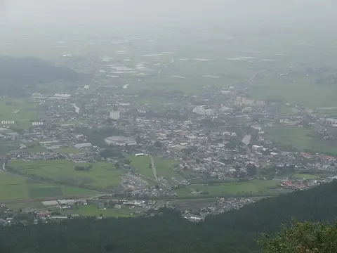 甲佐岳展望所から見た内牧温泉一帯の景観