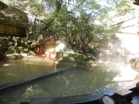 伊香保露天風呂の湯船