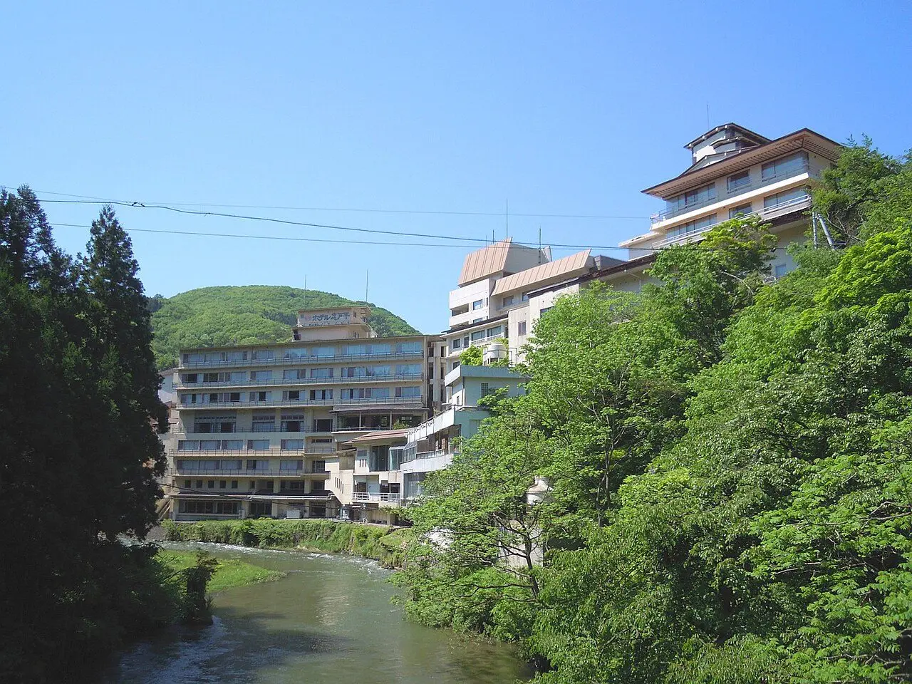志戸平温泉の温泉街風景