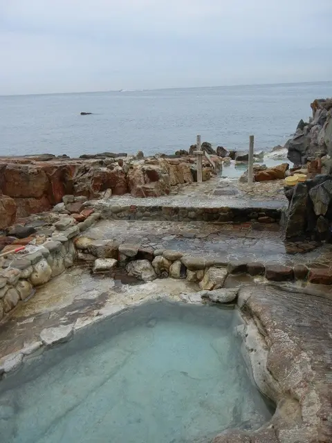 白浜温泉 崎の湯の露天風呂